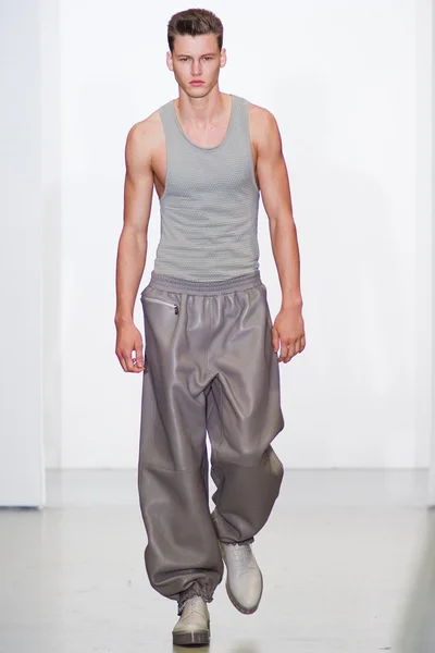 Look 7